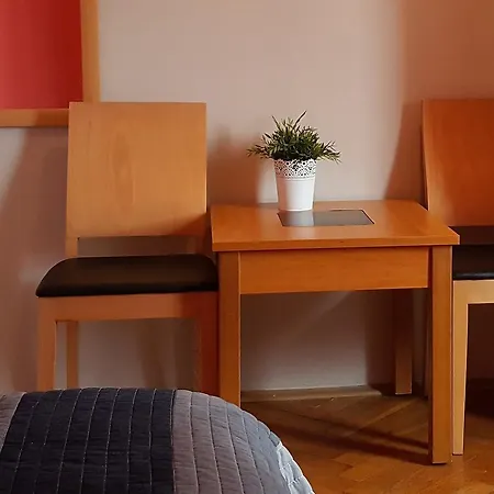 Cinnamon Hostel *