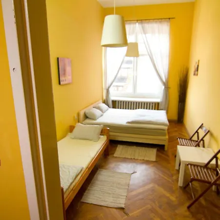 Cinnamon Hostel Vratislav