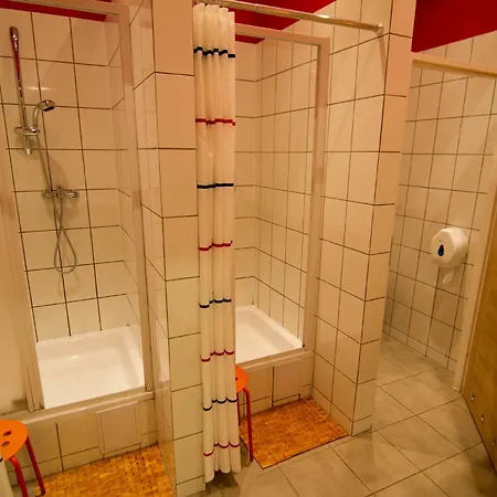 Cinnamon Hostel *